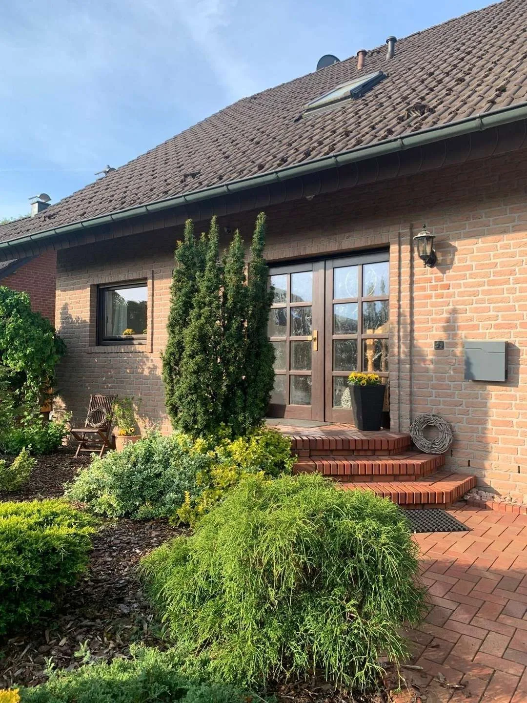 Exklusives Einfamilienhaus mit Sauna & Whirlpool in Schloß Holte! – Foto 1