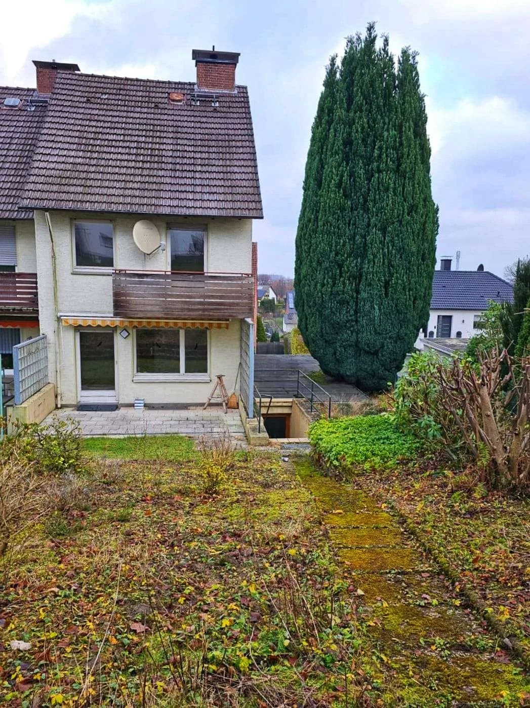Reihenendhaus mit Garten, Balkon & Garage in ruhiger Lage von Werther – Foto 1