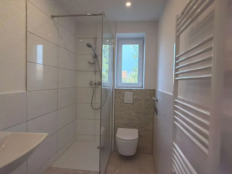Erdgeschosswohnung mit Terrasse – Foto 2