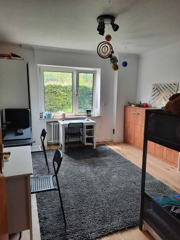 Zweifamilienhaus mit ausgebautem Dachgeschoss in familienfreundlicher Wohnlage Wiedenbrück – Foto 2