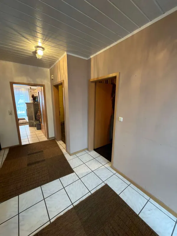 Modernes und gepflegtes Einfamilienhaus in bester Wohnlage von Hövelhof – Foto 2